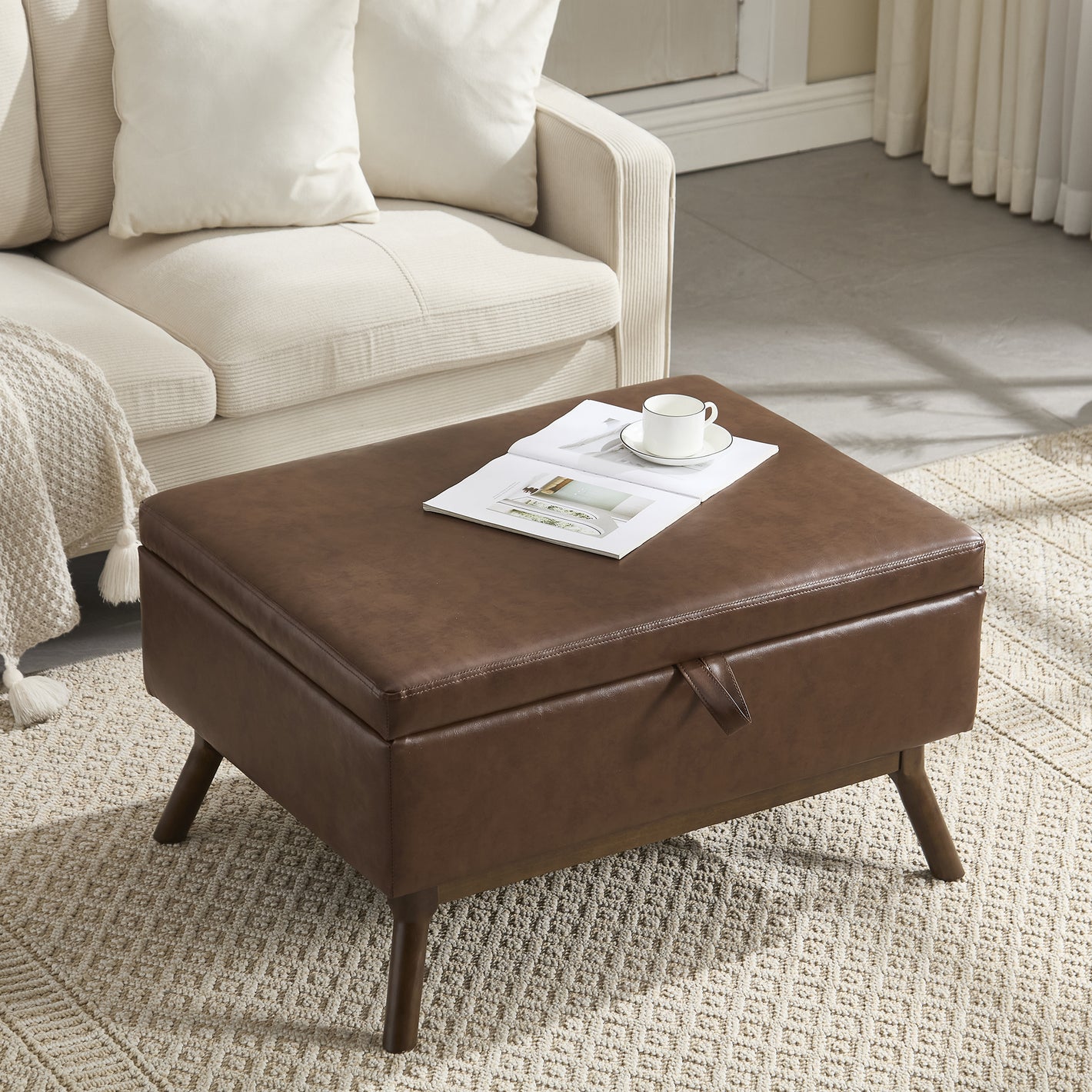 Mid-century modern square coffee table storage bench, assembled, suitable for living room, entryway and family room, used as a coffee table, stirrups, shoe bench